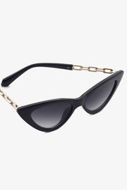 Chain Detail Cat-Eye Sunglasses w/ Case Included