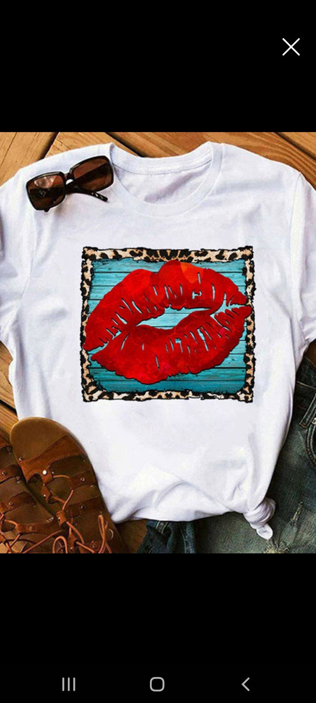 The Candy Kisses Graphic Tee