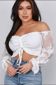 THE SAVANAH LACE TOP